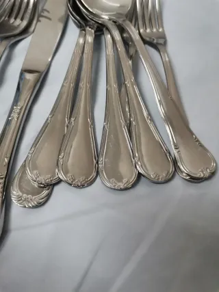 Lote cubiertos Dalia metal plateado