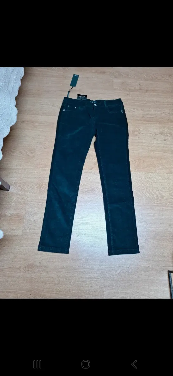 Pantalón pana fina G&D verde oscuro