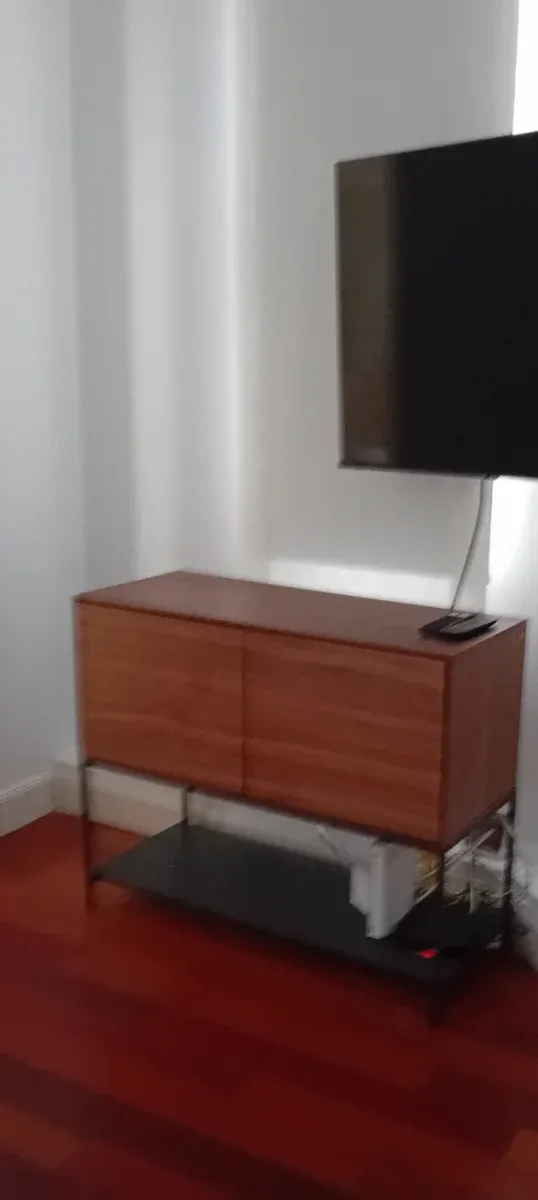 Aparador de madera y metal 2 puertas