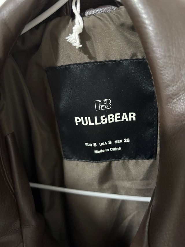 Chaqueta bomber Pull&Bear marrón