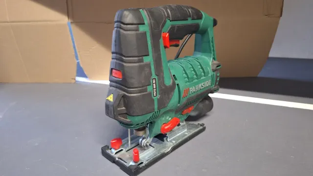 Sierra de calar Parkside PSTD 800 B2