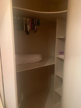 Dormitorio juvenil casi nuevo