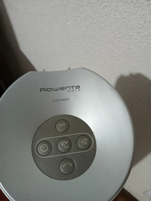 Ventilador Torre Rowenta Plata y Negro