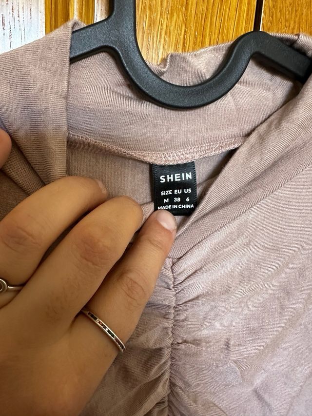 Camiseta manga larga color carne ajustada nueva