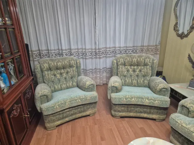 Sofá y sillones tapizados