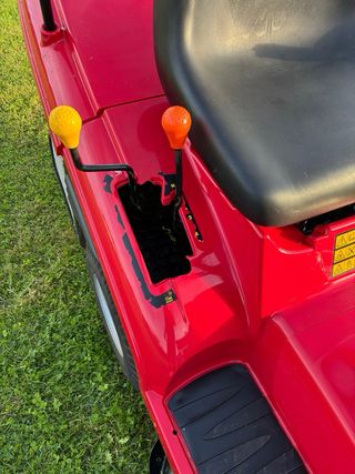 Tractor cortacésped Honda V-Twin 2315