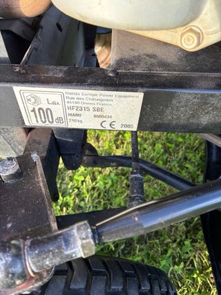 Tractor cortacésped Honda V-Twin 2315