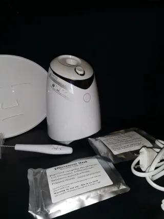 Máquina para hacer mascarillas faciales