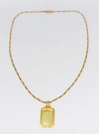 Conjunto de cadena y colgante en oro 18K