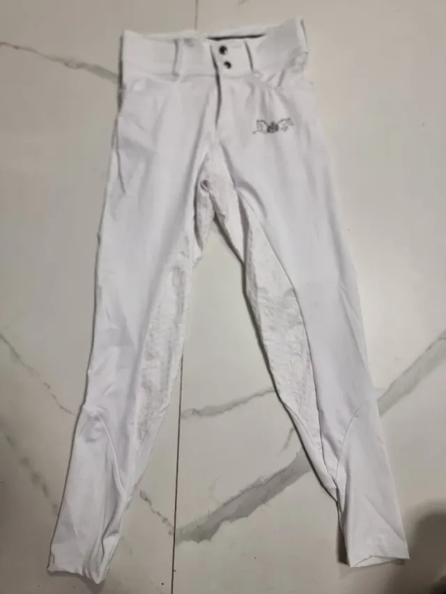 Pantalones de encuestre para montar a caballo.