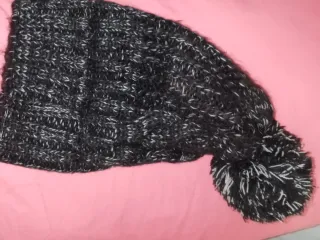 Gorro de lana con pompón