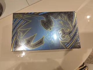 Pokémon GCC – Collezione Ultra Premium Mega Chariz