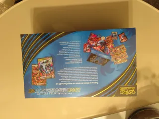 Pokémon GCC – Collezione Ultra Premium Mega Chariz