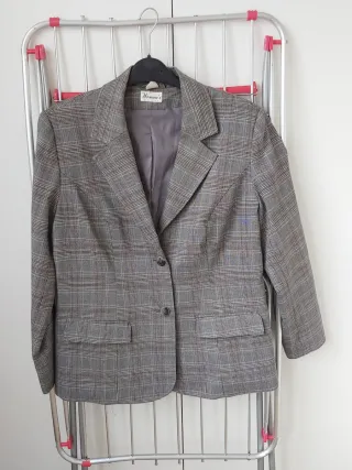 Chaqueta de mujer con estampado de cuadros clásico