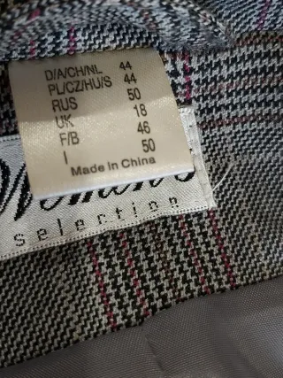 Chaqueta de mujer con estampado de cuadros clásico