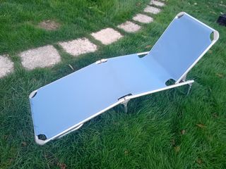 Lettino sdraio blu