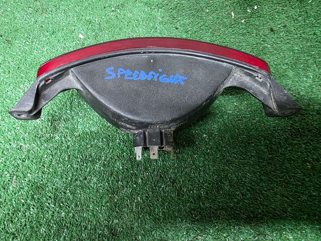 Piloto trasero Peugeot Speedfight