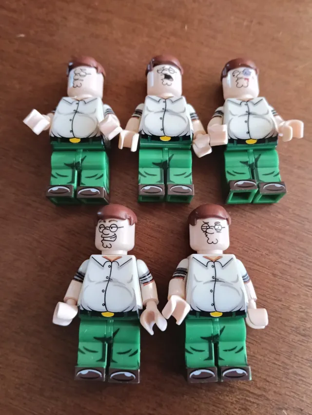 Lote 5 minifiguras Peter Griffin Family Guy