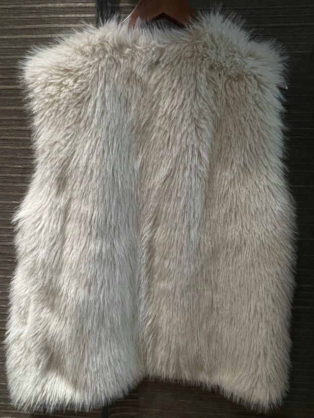 Chaleco peludo Brownie beige/blanco Talla M