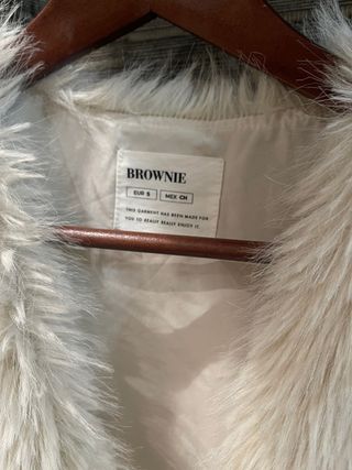 Chaleco peludo Brownie beige/blanco Talla M