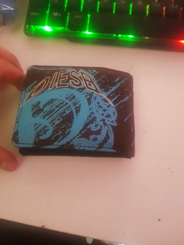 Cartera Diesel Negra y Azul