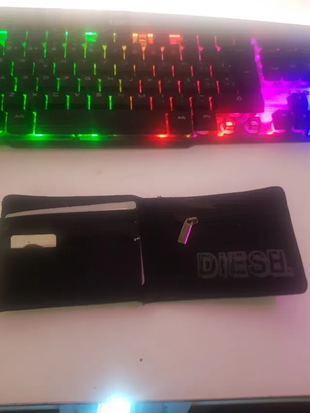 Cartera Diesel Negra y Azul