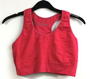 Top deportivo Desigual rojo