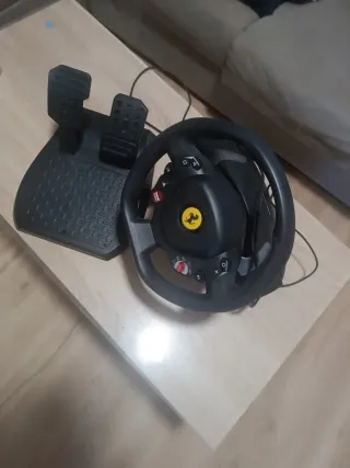 Volante Thrustmaster T80 Ferrari 488 GTB