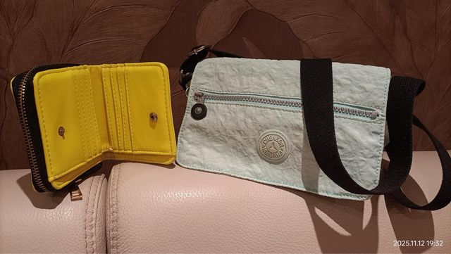 Bolso bandolera y cartera amarilla 3€