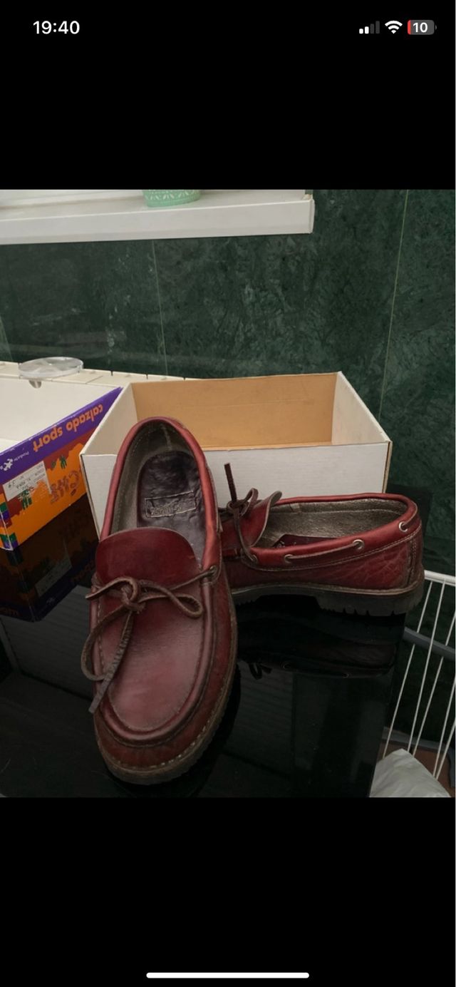 Mocasines Apache burdeos