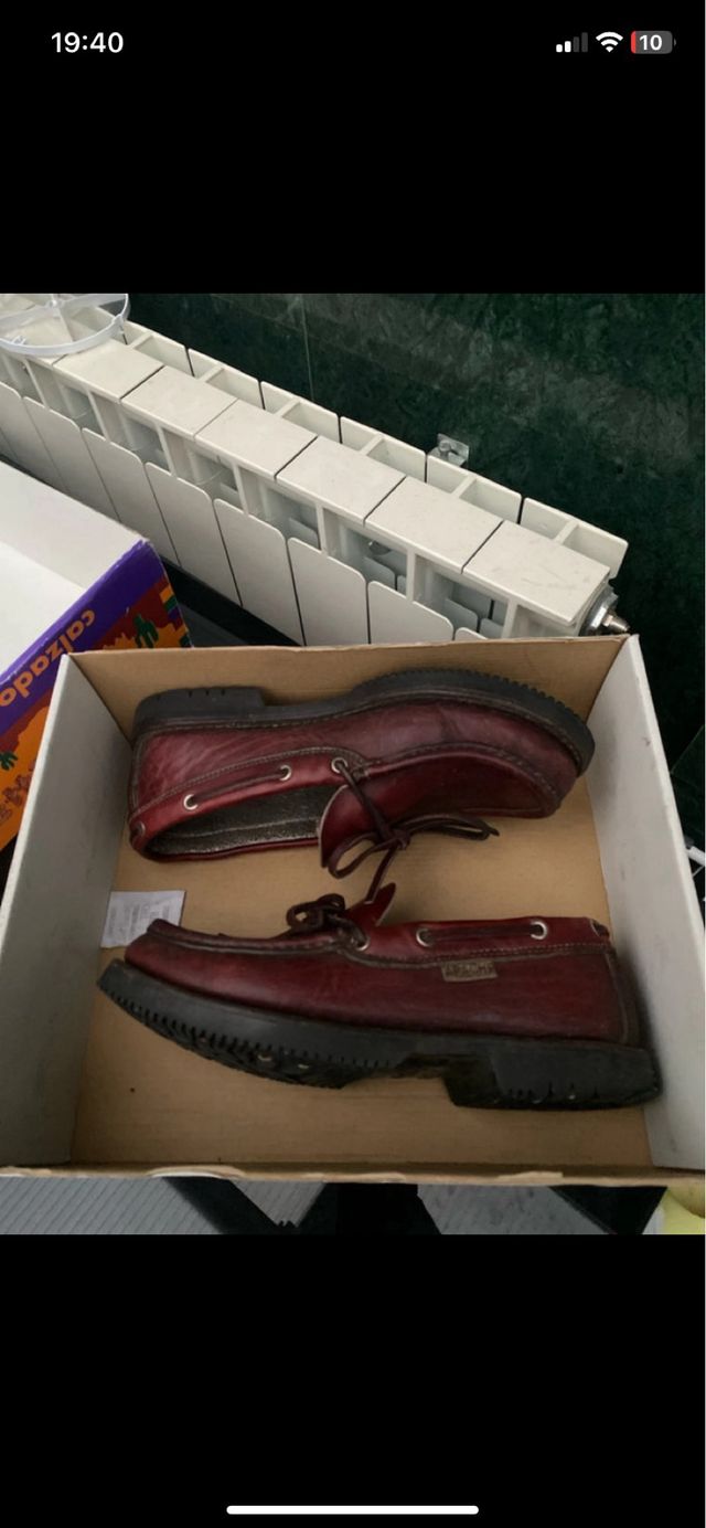 Mocasines Apache burdeos