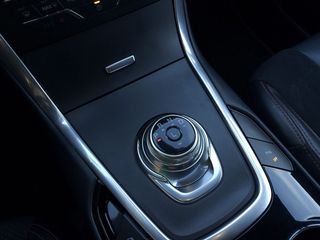 Ford S Max Hybrid ST-Line