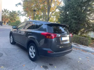 Toyota RAV4 2014