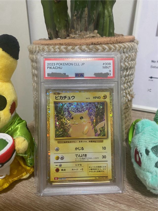 Carta Pokémon Pikachu Graduada PSA 9