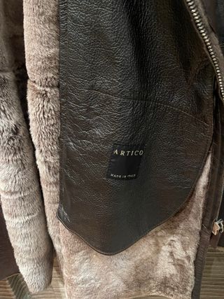 Chaquetón de piel marrón