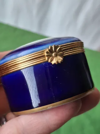 Scatola Limoges decorata fiori