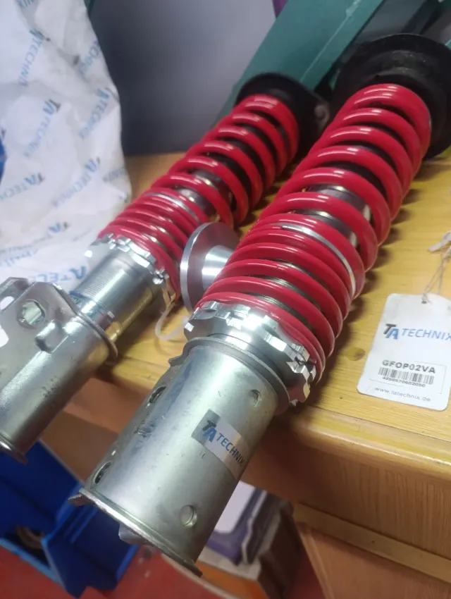 Amortiguadores roscados TATECHNIX Corsa A GSI