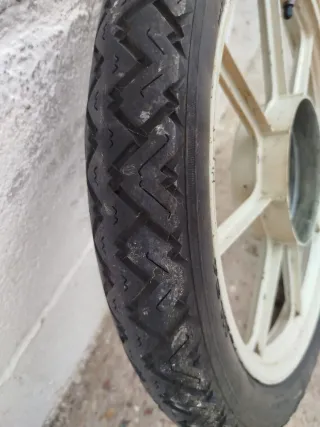 Llantas Vespino Blancas