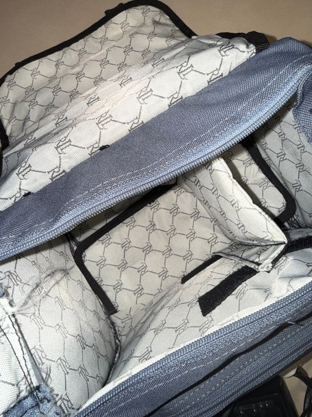 Canon EOS 20D + Lente 28-135mm