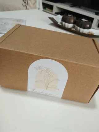 Pack de babero, mordedor y chupetero elefantes.