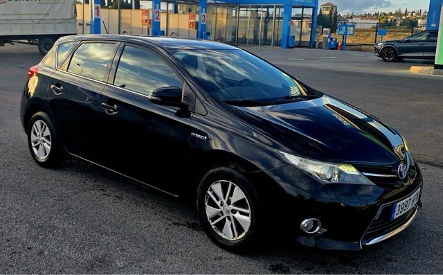 Toyota Auris 2014