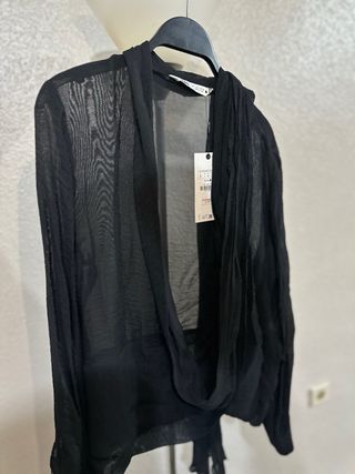 Blusa Zara Estructura ZW Collection Negra