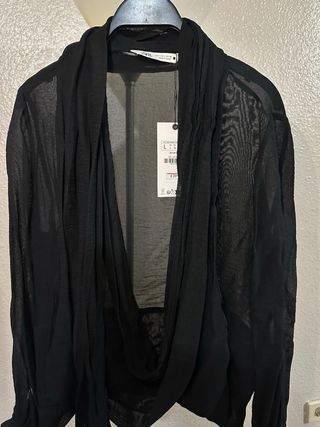 Blusa Zara Estructura ZW Collection Negra