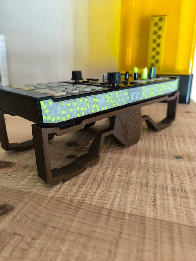 Soporte para Traktor Kontrol X1 MK2