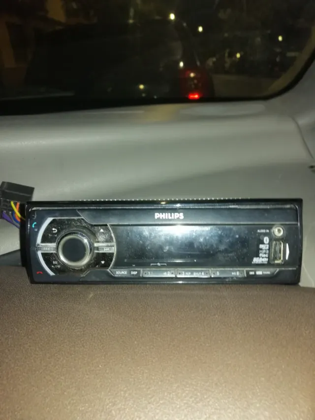 Rádio de Carro Philips Bluetooth USB