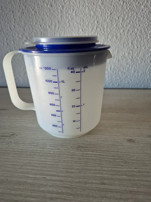 Jarra medidora Tupperware 1.2L