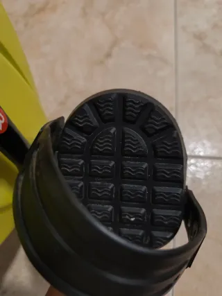 Bicicleta Estática Diadora Negra y Amarilla