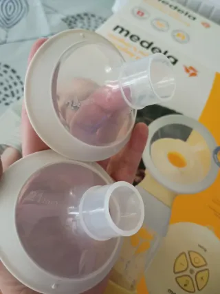 Lote Sacaleches Medela Swing más regalo