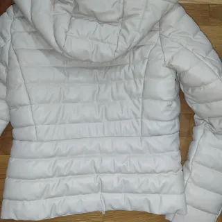 Abrigo acolchado blanco Zara Talla M