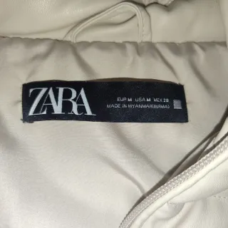 Abrigo acolchado blanco Zara Talla M